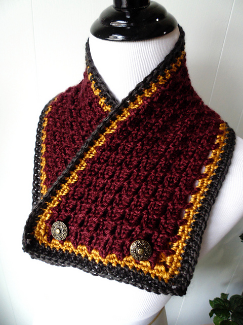 Debut II Neck Scarf