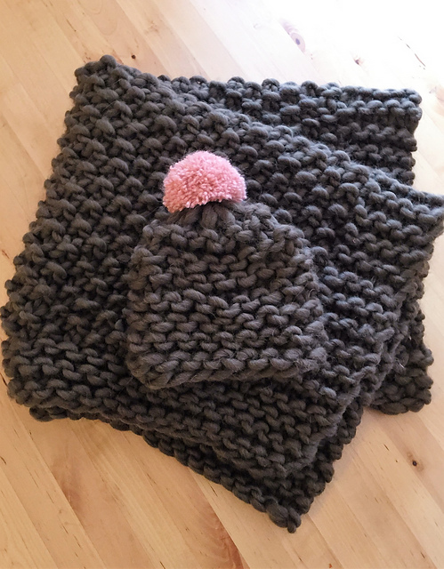 Simply Sunday Blanket and Hat