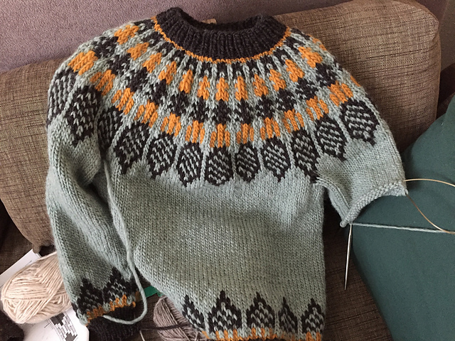 Ravelry: Sweater & Cardigan pattern by Samband of Lopi