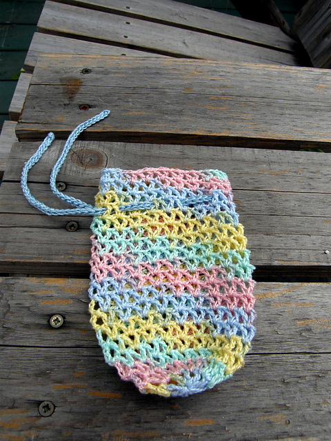 V-Stitch Mesh Soap Saver