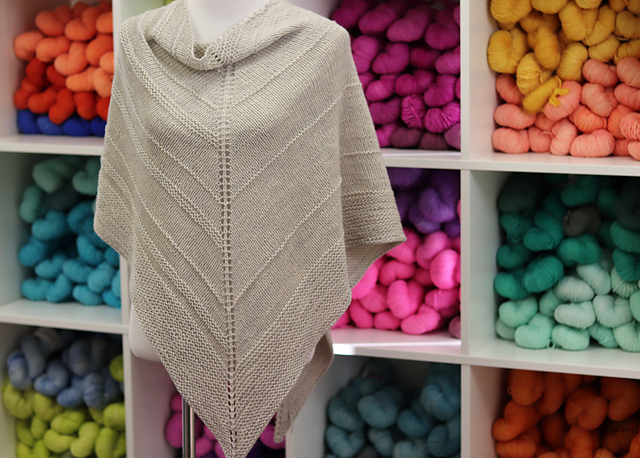 Manetheren Shawl