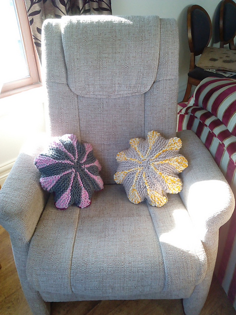 Cozy Circular Cushion