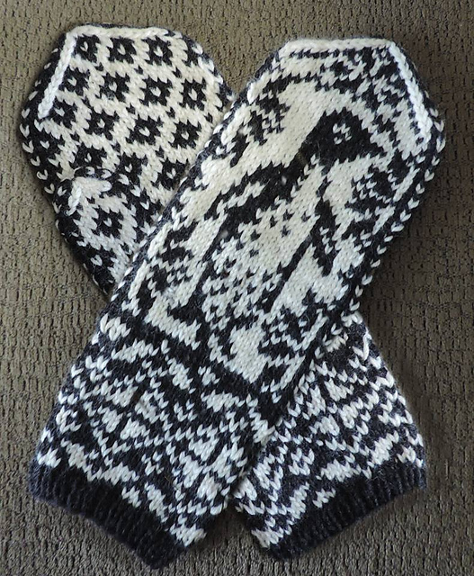 Adélie Mittens