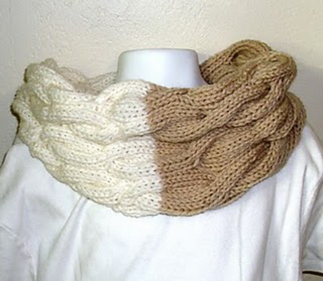Cabled Cowl