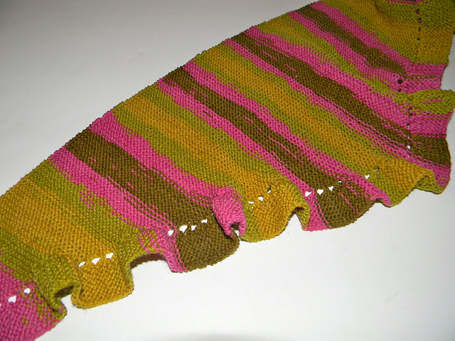 Ruffled Baktus Scarf