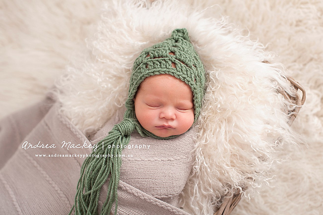 Textured Unisex Pixie Bonnet
