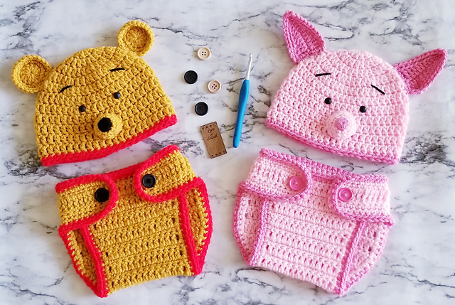 Ravelry Winnie the Pooh and Piglet pattern by Love Stitch