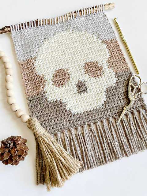The Simple Skull Wall Hanging