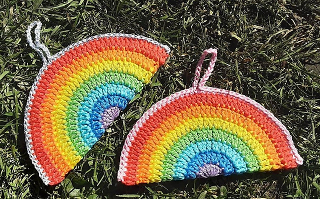 Hanging Window Rainbow