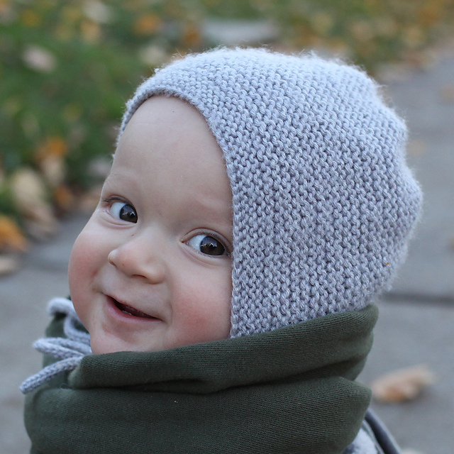 Ravelry: Lonnie Baby Bonnet pattern by Julie Taylor