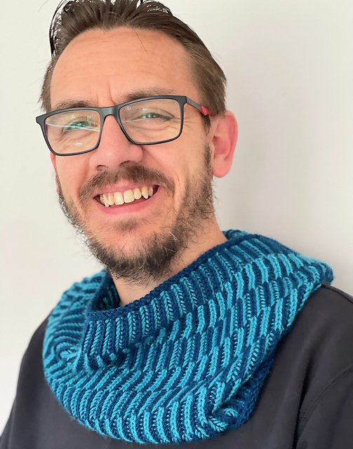 Simply the Simplest Brioche Cowl