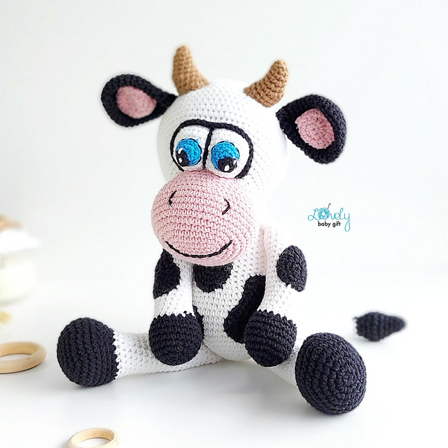 Cow Amigurumi Animal Plush Toy