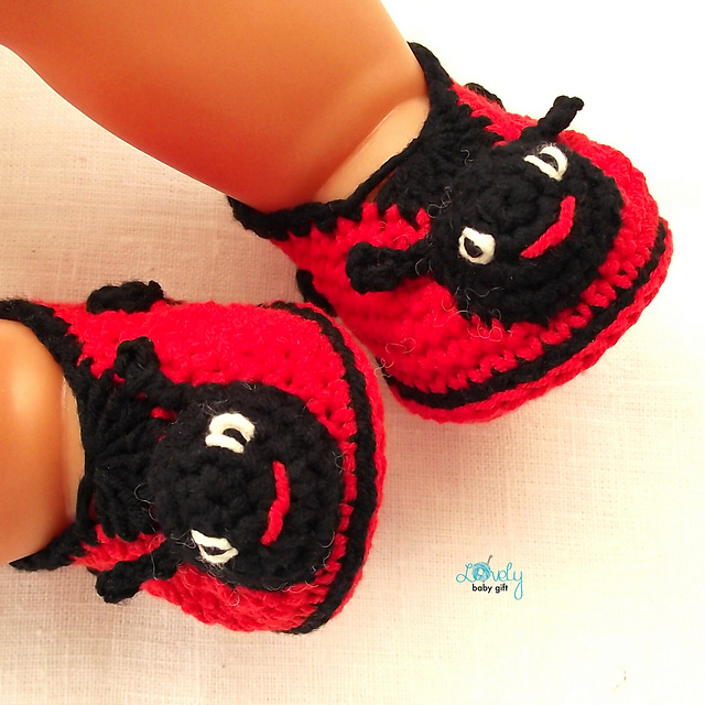Simple Baby Shoes with ladybug applique