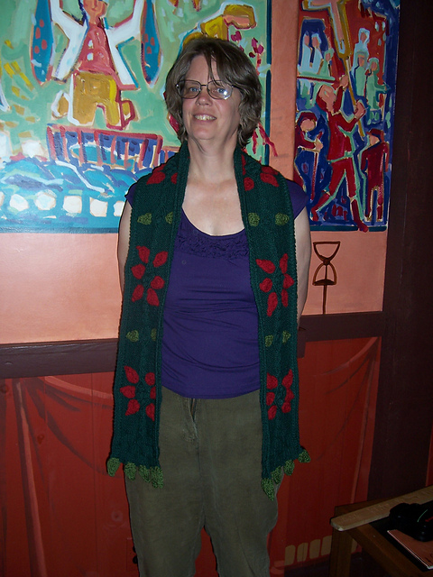 #28 Floral-Motif scarf