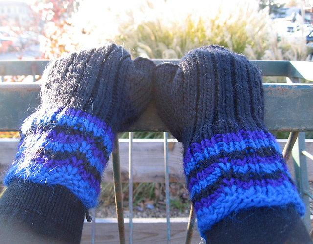Amish Country Fingerless Mitts