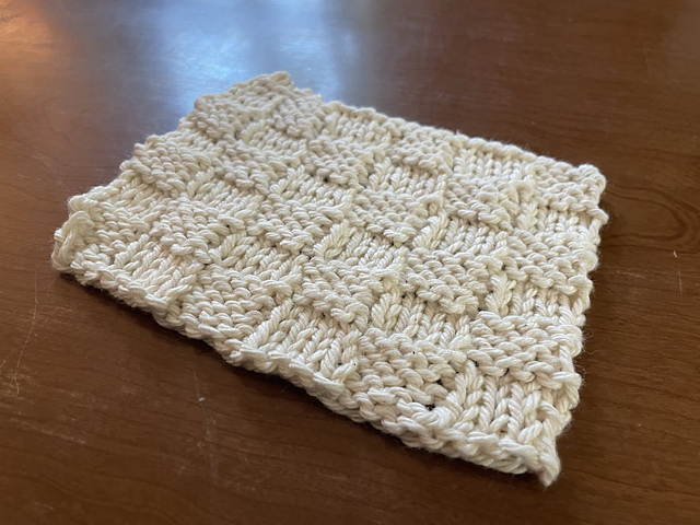 Ravelry: Checkerboard coaster pattern by Beth Skwarecki