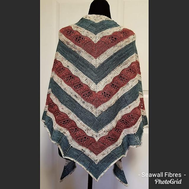 Brown-eyed Betty Shawl