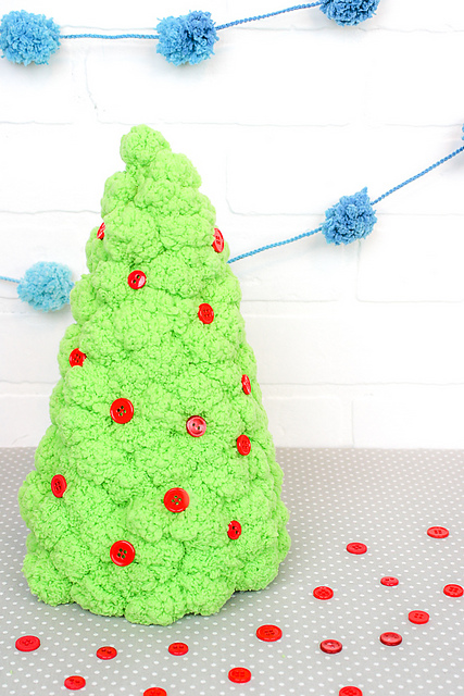 Pompadoodle Christmas Tree