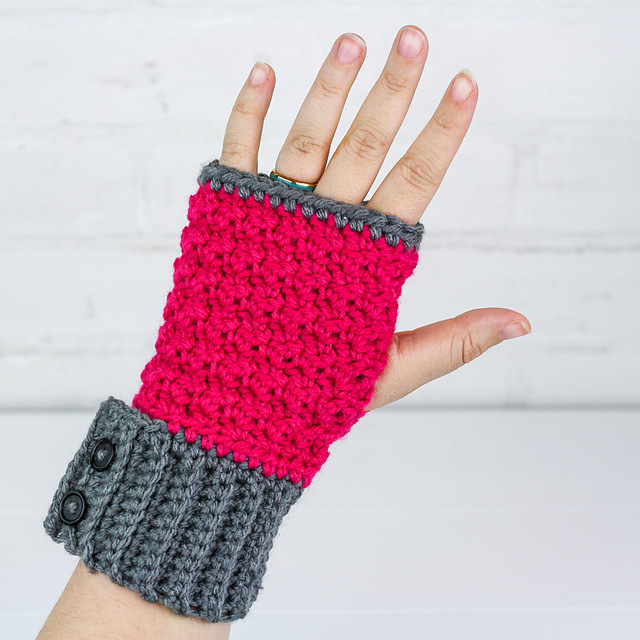 Textured Fingerless Mitts