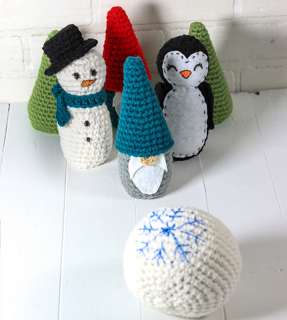 Winter Bowling Set
