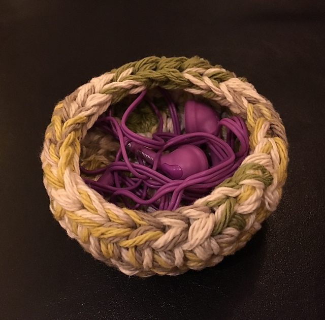 "Mini" Basket
