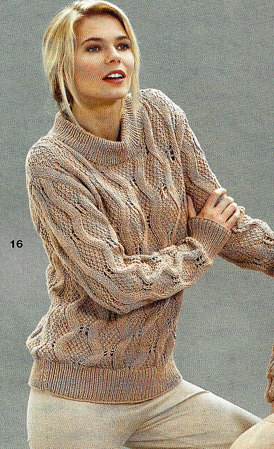 # 16 Pull motif à losanges