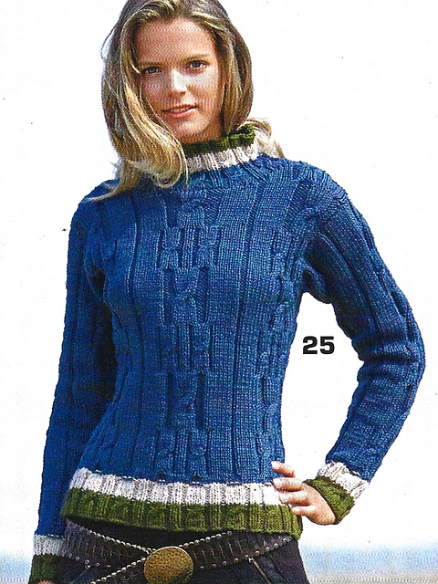 # 25 Pull bleu, bordures vert et nature