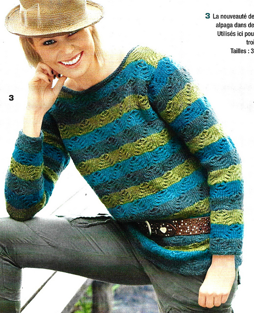 # 03 Pull rayé en trois couleurs