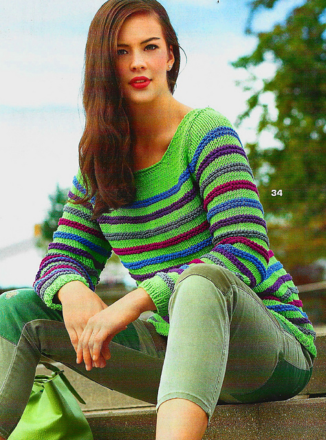 # 34 Pull rayé multicolore