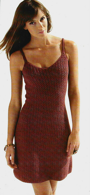 # 03 Robe à bretelles