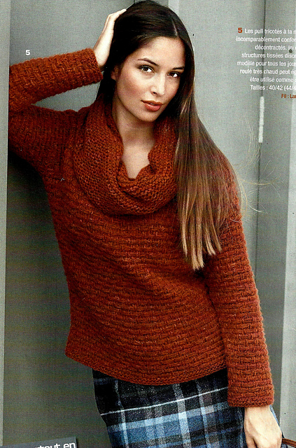 # 05 Pull motif tressé
