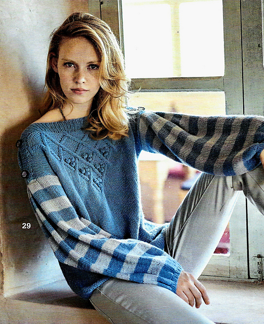 # 29 Pull avec manches rayées