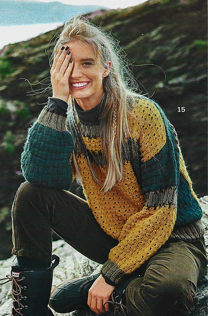 # 15 Pull combinaison motifs/couleurs
