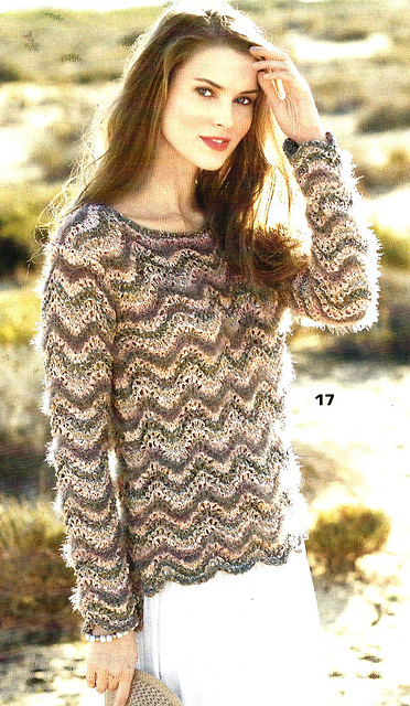 # 17 Pull motif ondulant en différents fils