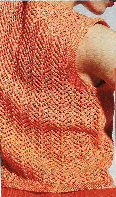 # 49 Top avec bordure et dos ajourés