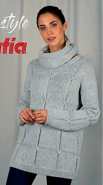 Square Design Jumper with Separate Collar