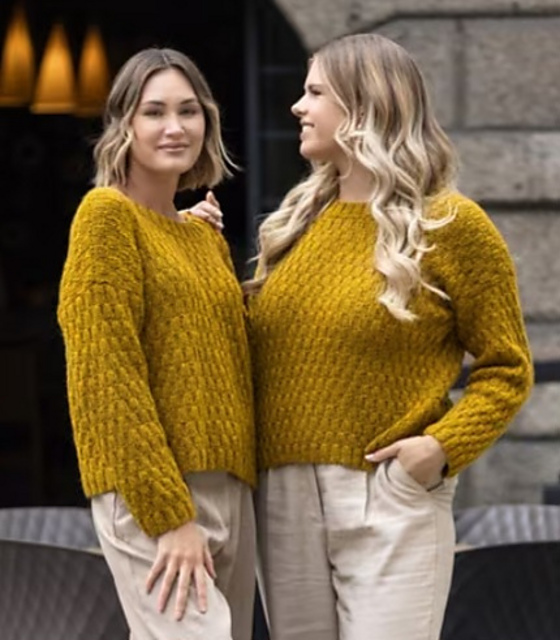 Model 22 - Sweater