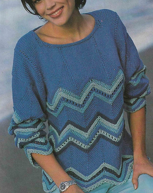 # 02 Pull motif zigzag en bleu et turquoise