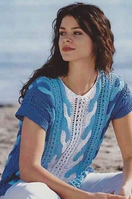 # 06 Cable Sweater in Three Colours