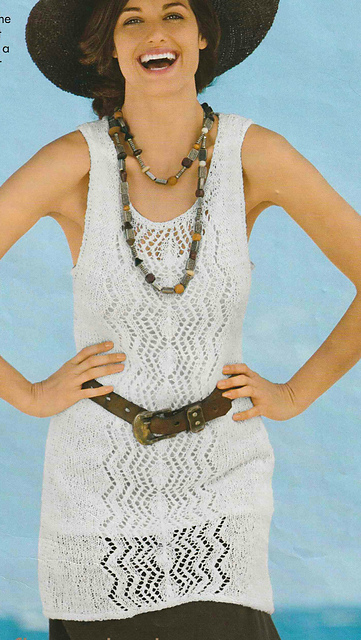 # 09 Weißes Top