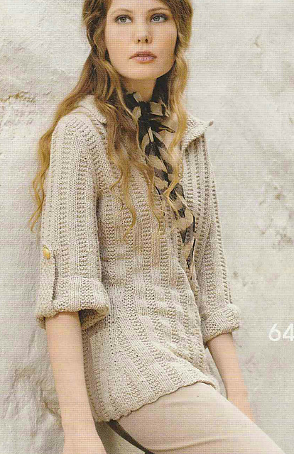 # 64 Pull avec manches à revers