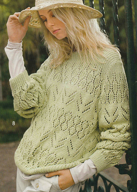 # 08 Pull vert tilleul à motifs