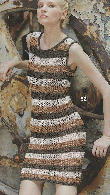 # 52 Minirobe à rayures