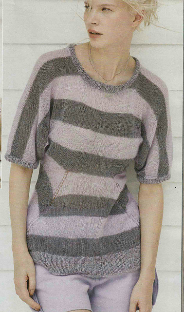 # 26 Pull à rayures