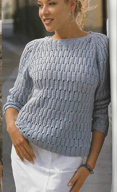 # 35 Patterned Sweater in Mottled Light Blue