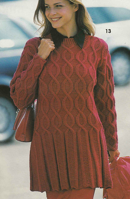 # 13 Pull bordeaux