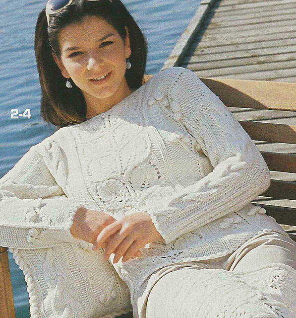 # 02 Sweater in Ecru