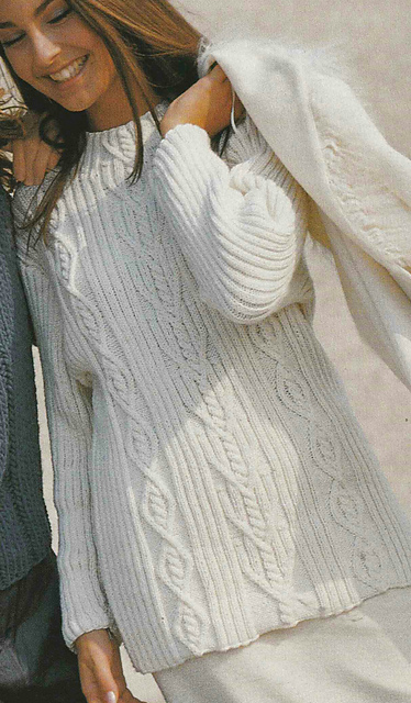 # 18 Wool-White Sweater in Cable/Rib Pattern