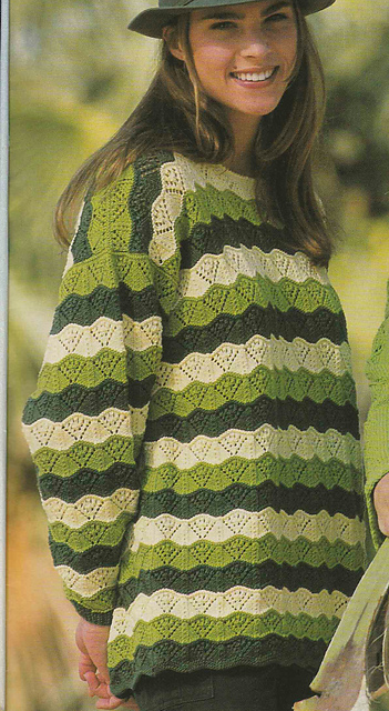 # 04 Sweater in Wave Pattern