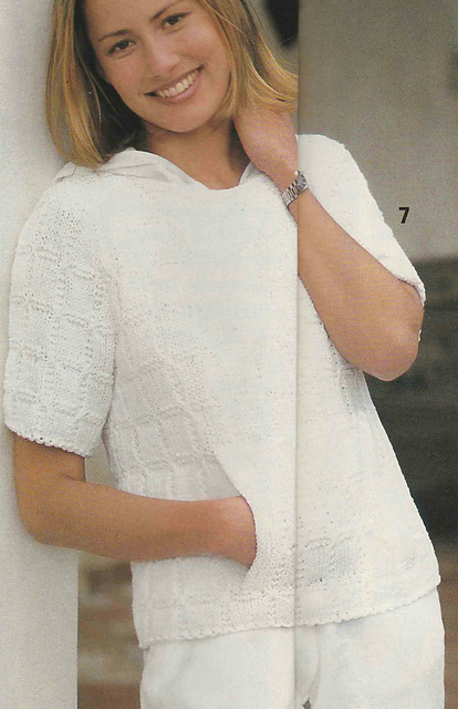 # 07 White Relief Pattern Sweater with Pocket